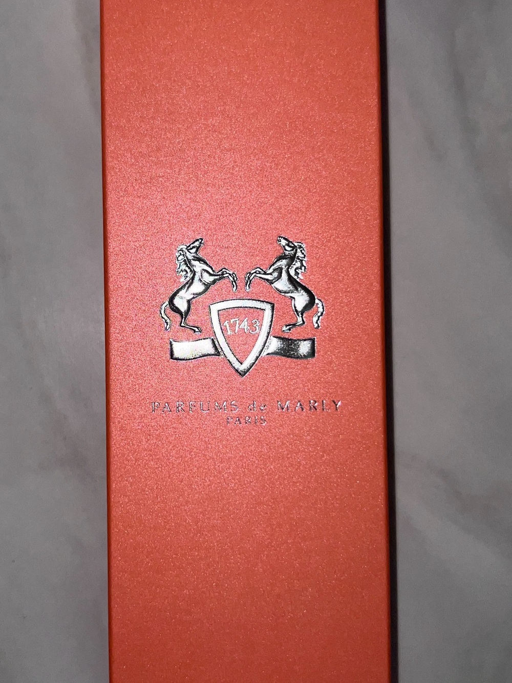 Parfums de Marly Mini Scarf with Silver Ring π - Picture 4 of 4